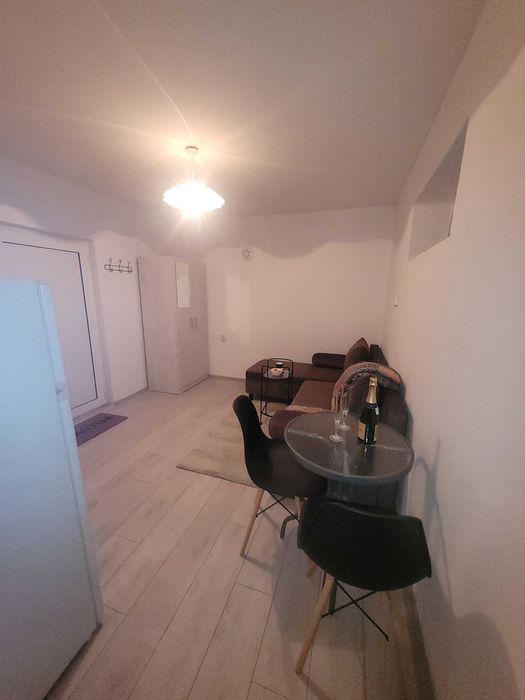 Дава се под наем Ателие в Варна, Гръцка махала - 20 кв.м за 51868.53 € - Снимка #2