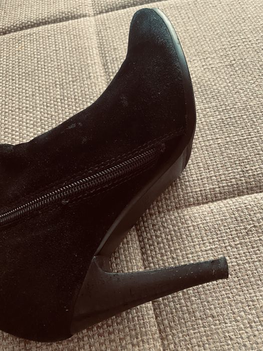 Ботильоны из натуральной замши