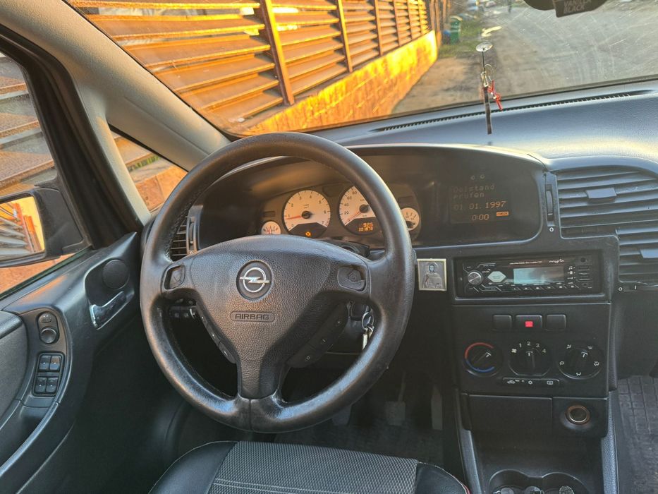 Opel Zafira 2002