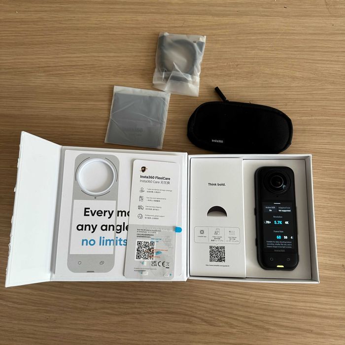 Insta360 X5 8K Standard Bundle – Ca noua, Factura eMAG + Garantie martie 2028