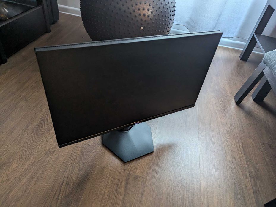 Monitor Dell 24" 144hz S2421HGF