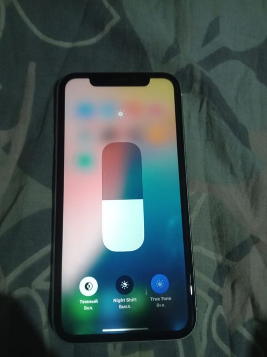 Айфон XR………Айфон XR