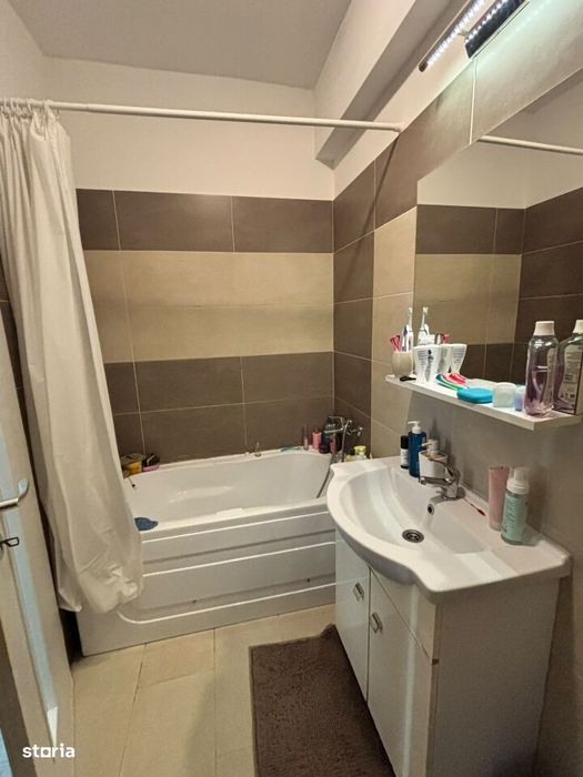 Apartament de inchiriat 3 camere zona Centru-Palas Mall