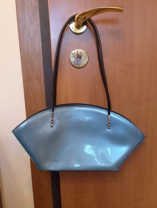 Дамски кожени чанти