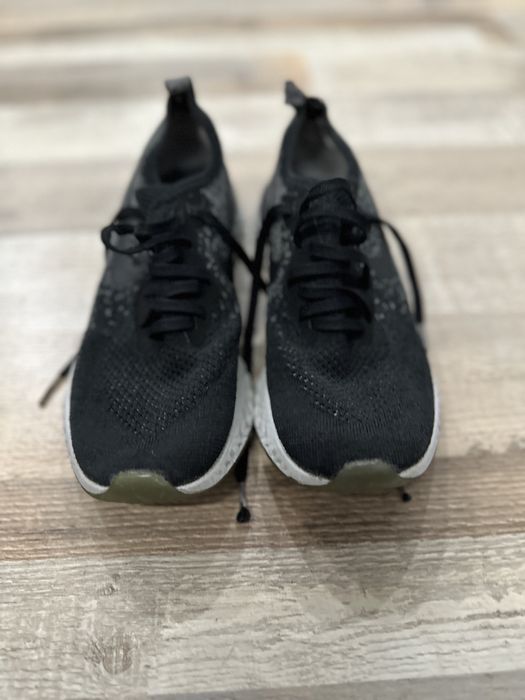 Nike маратонки