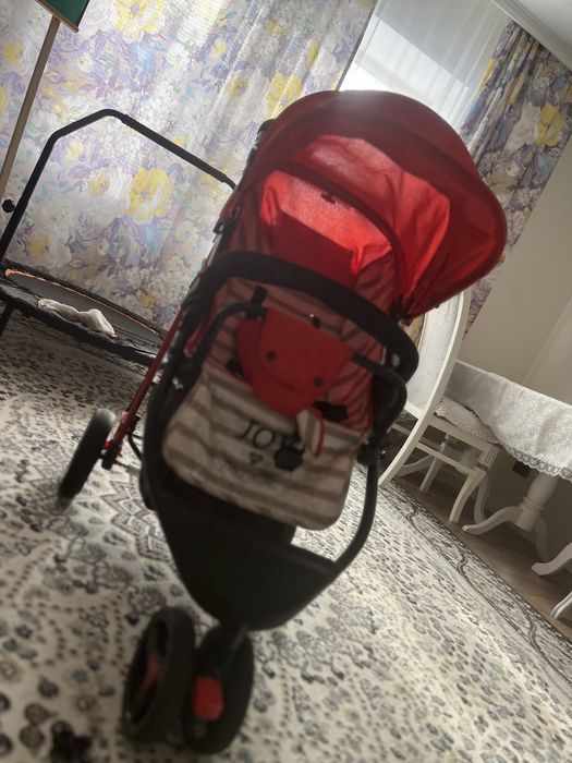 Продам детскую коляску