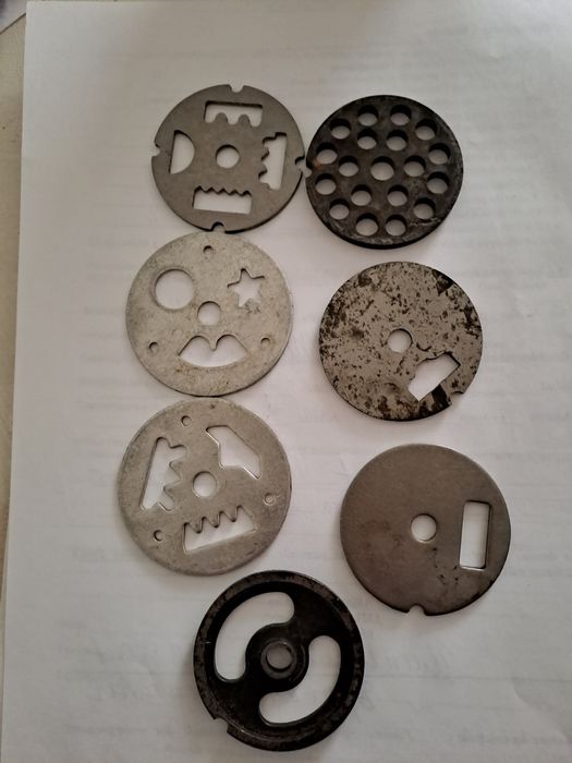 Решетки металлические для мясорубки диаметр 54 мм