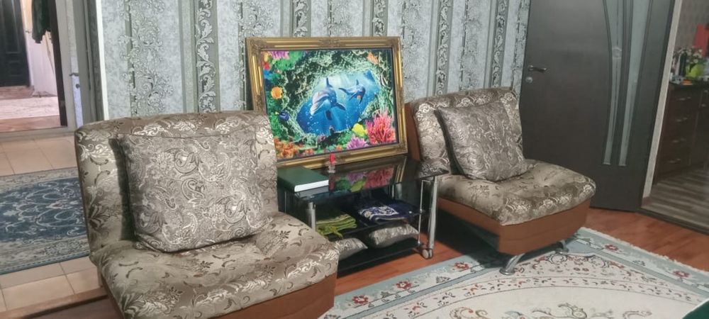 Диван с креслами