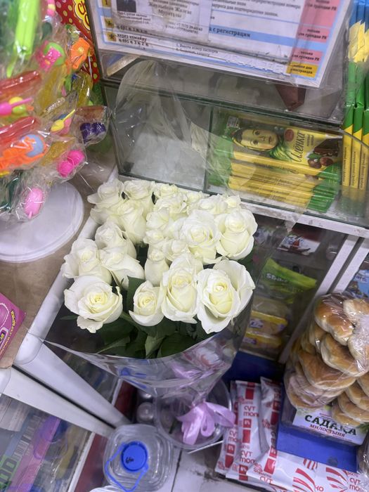 Белый свежий метровый Цветы