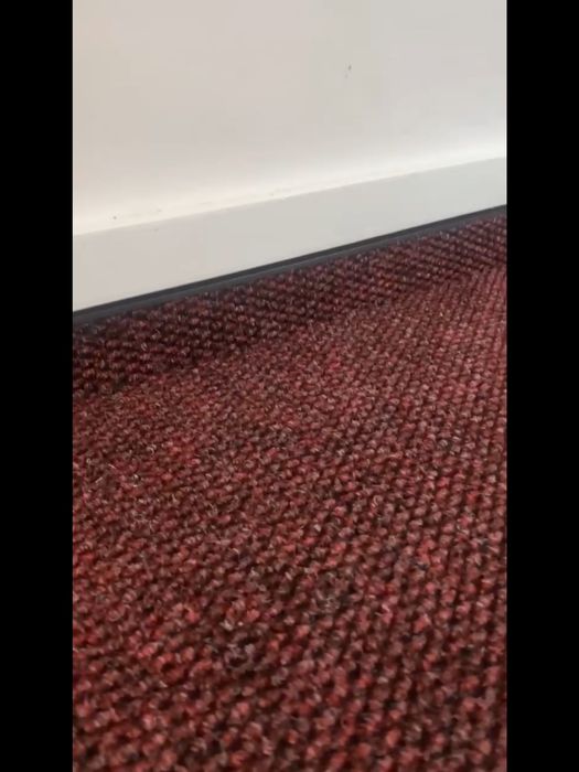 Montez mocheta. Montam gresie ,faianta ,travertin,trepte, granit.