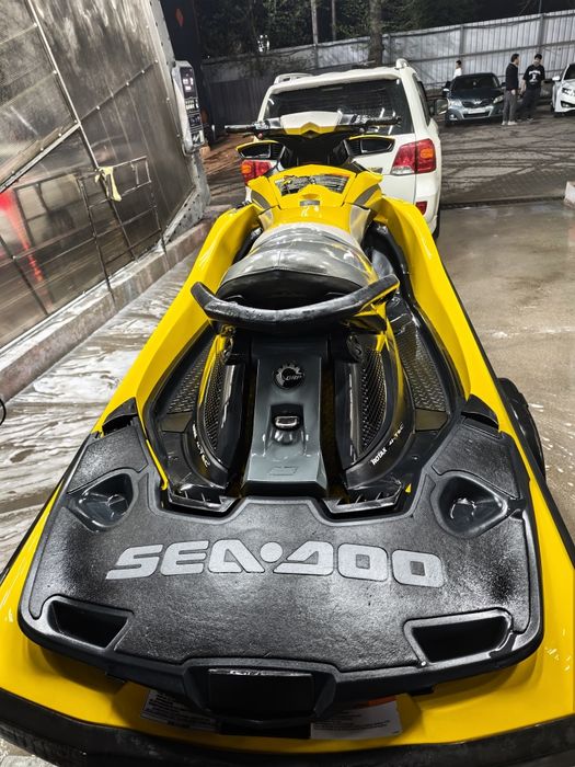 BRP Sea-Doo RXT 255
