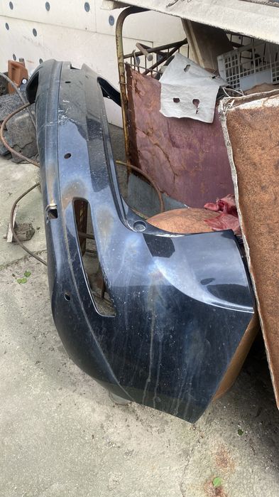 Бампер заднии.