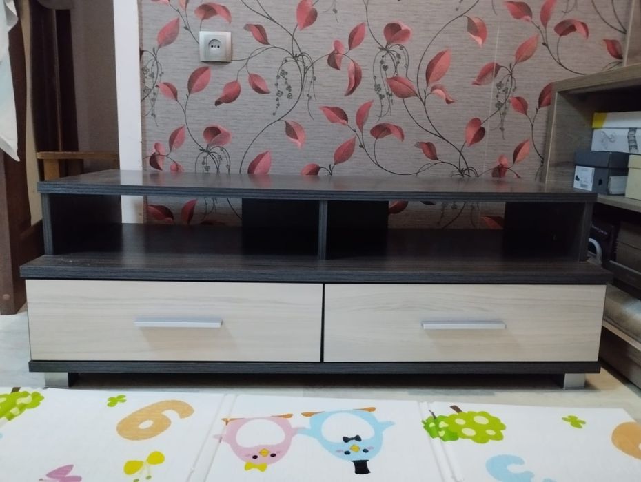 Подставка под телевизор