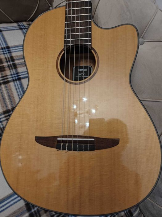 Yamaha NCX1 NAT - Chitară clasică cu pickup