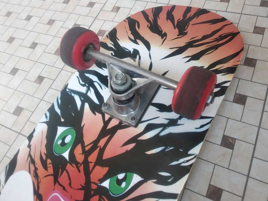 продам скейтборд