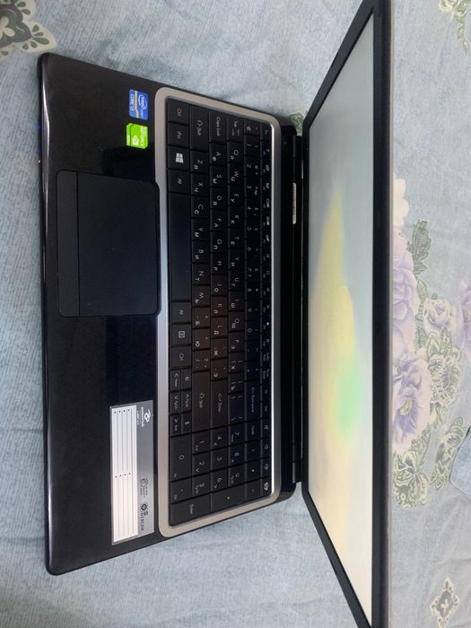 Notebook srochno sotiladi 12/1TB