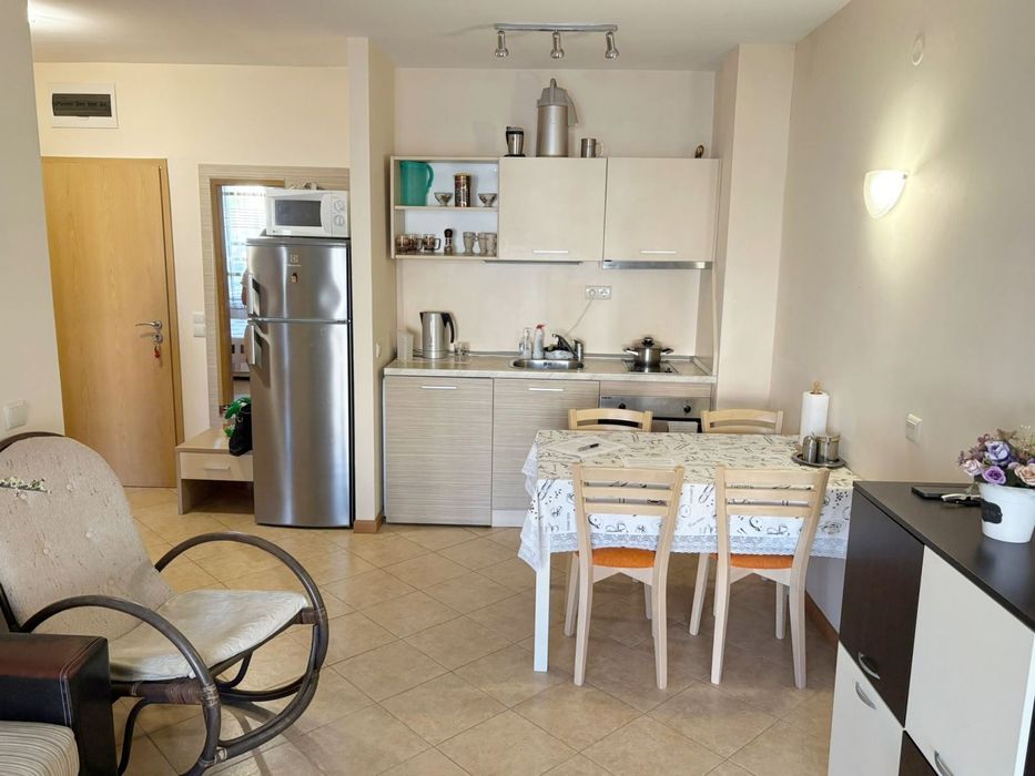 Продава се Двустаен апартамент в к.к. Слънчев бряг - 50 кв.м за 1820 €/кв.м - Снимка #2