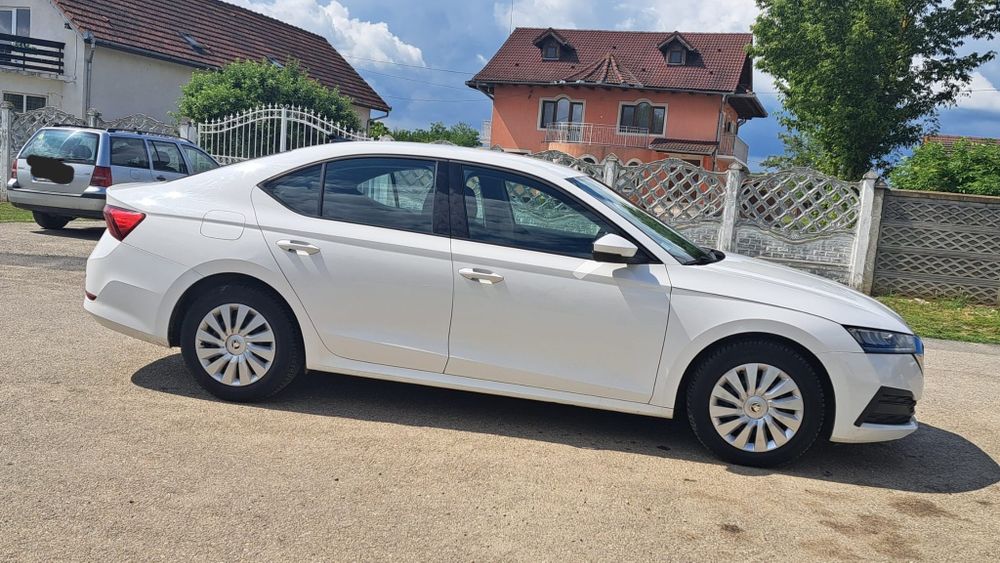 SKODA Octavia 2021 — imagine 3