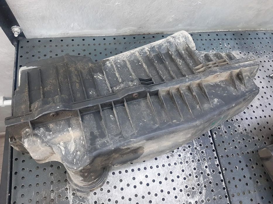 carcasa filtru aer 1.6b peugeot 307 9650644480  9654687880