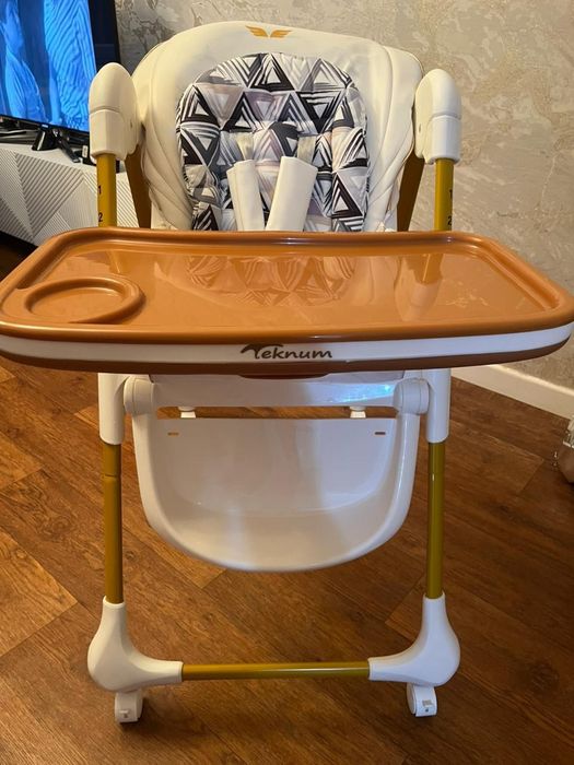 Стул для кормления новый