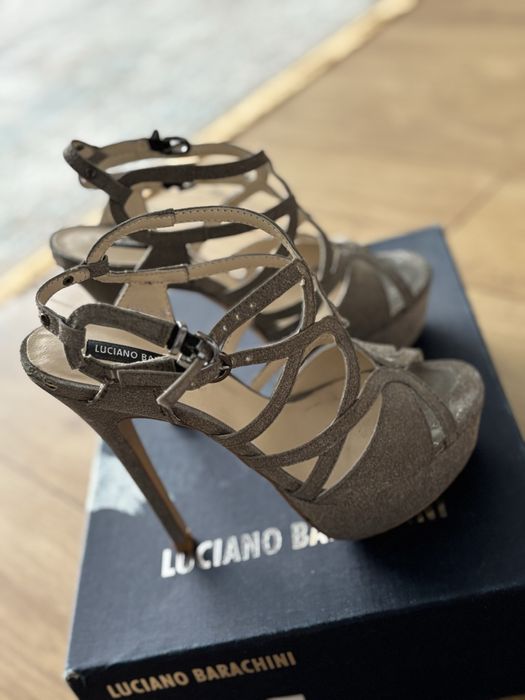 Босоножки Италия  две пары