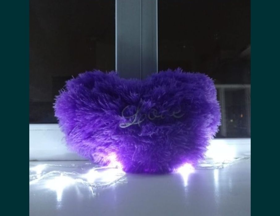 Мягкие подушки в виде сердечек