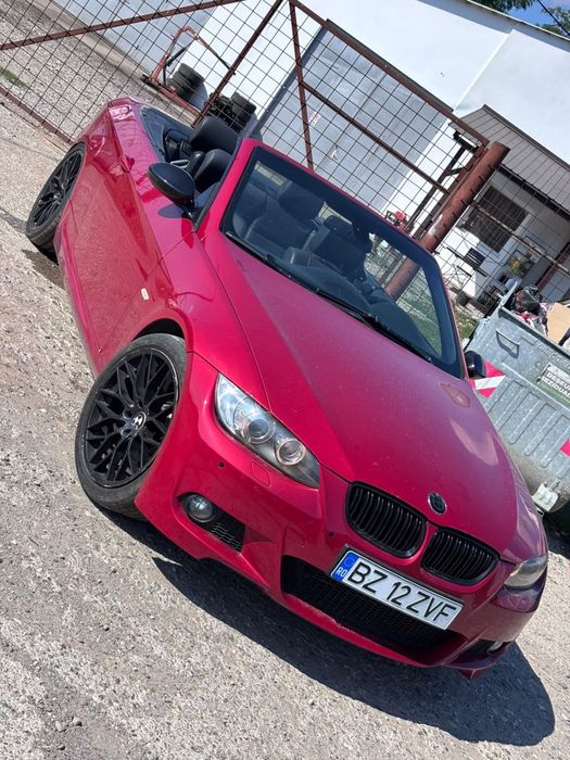 Vând BMW e93 330i