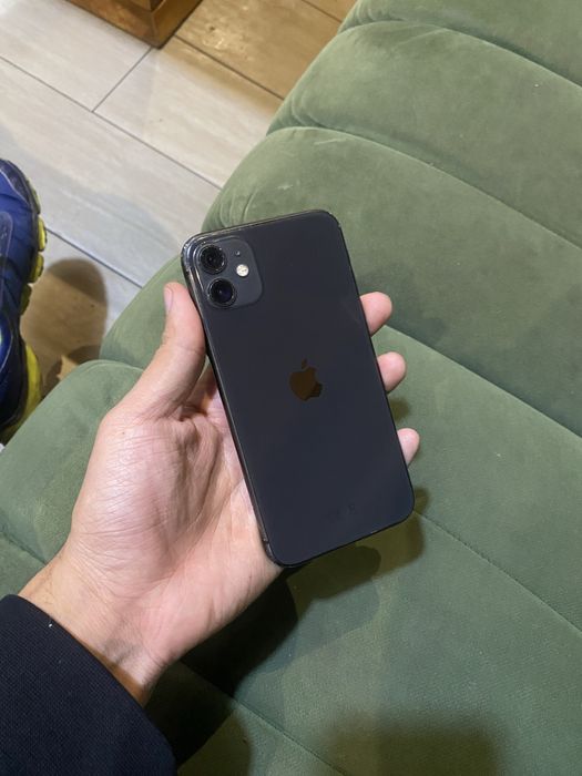 iPhone 11 64GB 77%