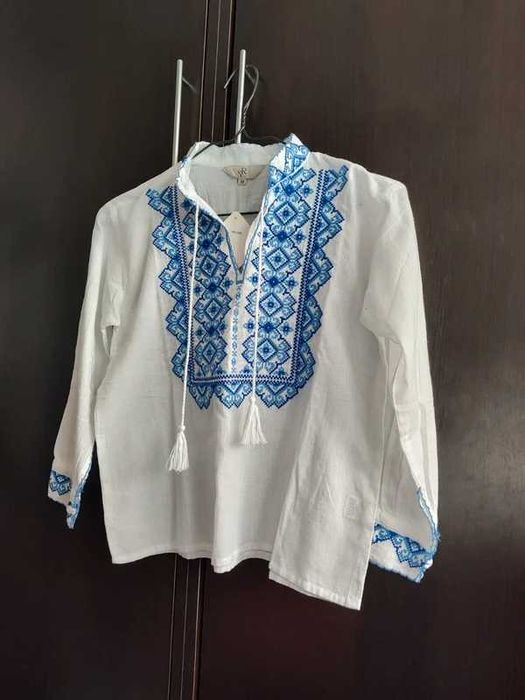 Ie băieți, noua, cu eticheta 10-11 ani