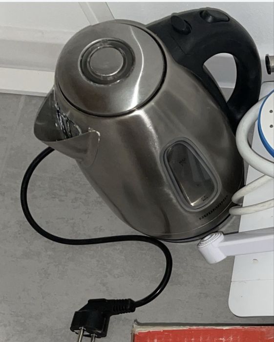 Чайник Редмонд в отличном состоянии