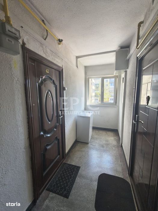 Garsonieră/ Etajul 2/ Balcon închis/ Strada Gh. Doja