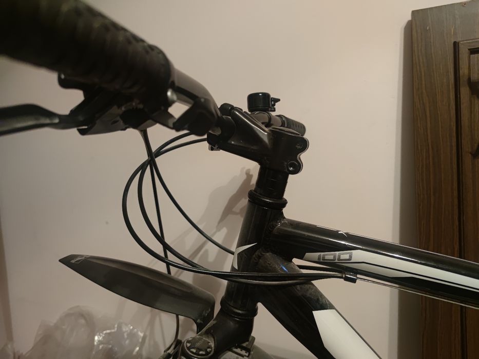 Велосипед черный Axis