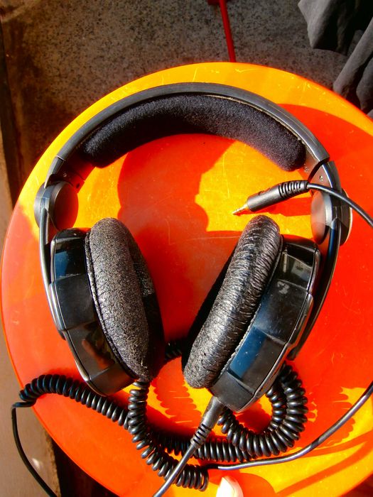 Стари DJ-слушалки Sennheiser HD215