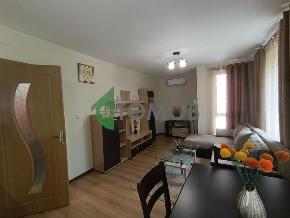 Напълно обзаведен двустаен апартамент в кв. Казански