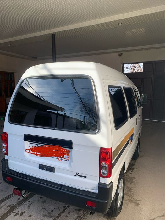 Damas srochni sotiladi