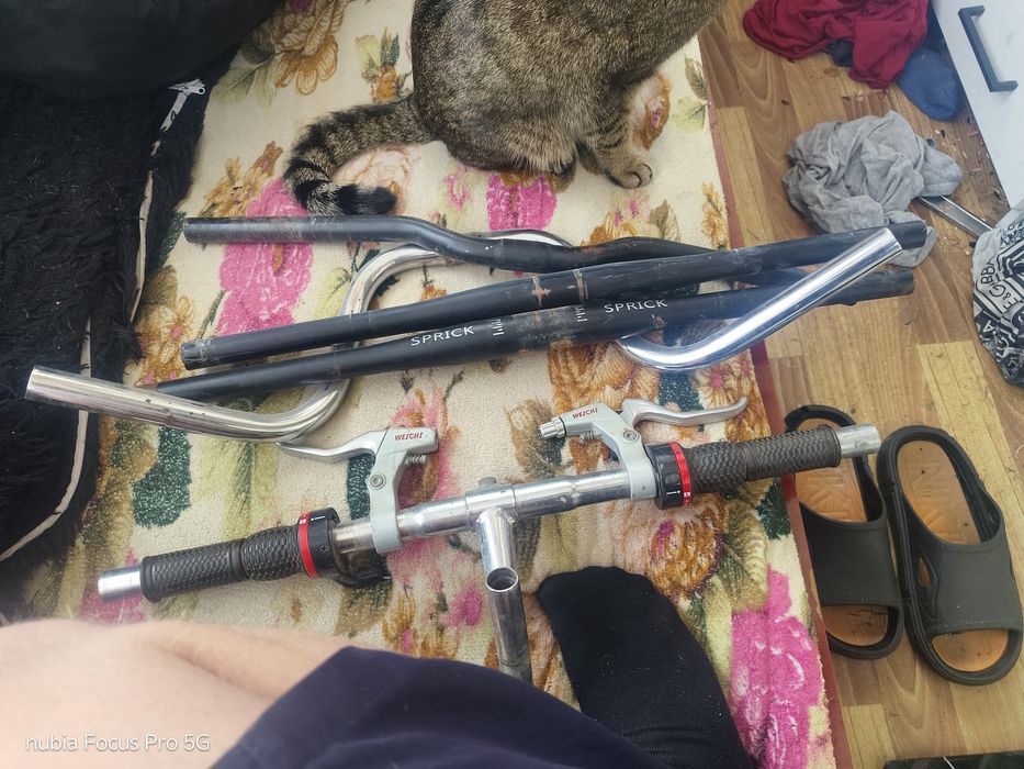 Продам запчасти  на велик