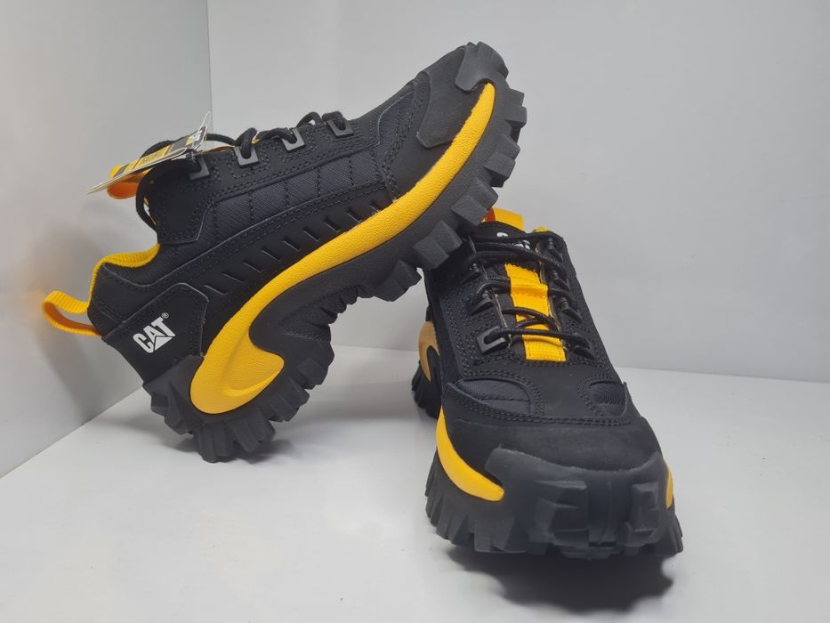 Обувки Caterpillar Intruder Oxford

Чисто нови с кутия.

Размер 39 сте