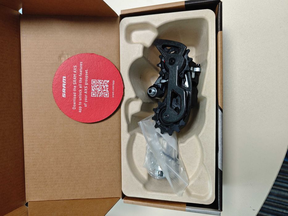 Дерайльор заден SRAM RED AXS E D1 max 33t нов