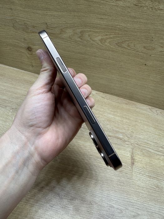 iPhone 16 PRO MAX 256Gb Desert titanium 100% battery life 108cicluri