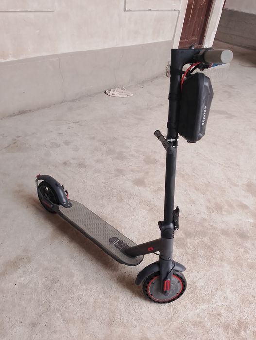 Электросамокат aveo365 yangidek xolati yaxshi