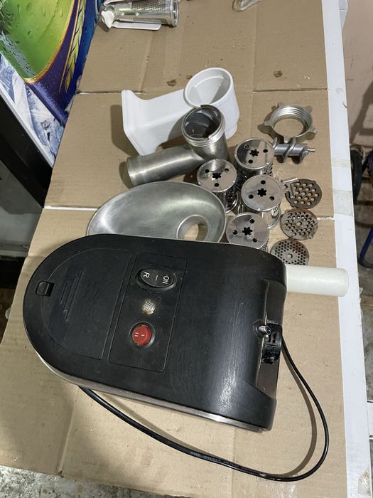 Электромясорубка