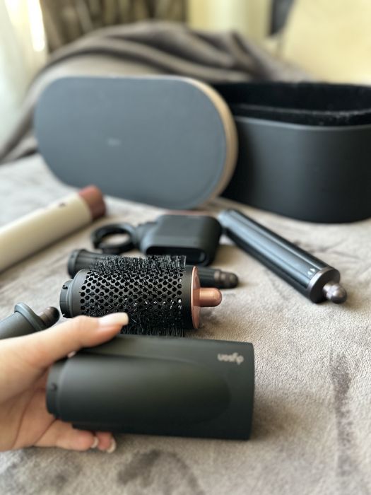 Dyson air wrap, rose gold