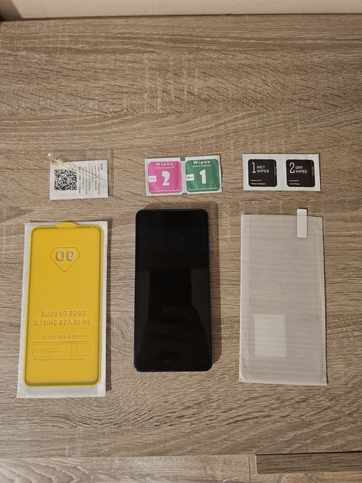 Xiaomi Mi 9T, 128 GB + кейс и 2 протектора за екран