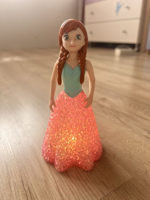 Светеща лампа Анна от Frozen