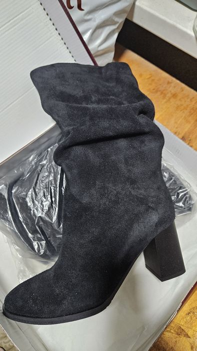 Продаётся обувь в идеальном состоянии 38р, 3000