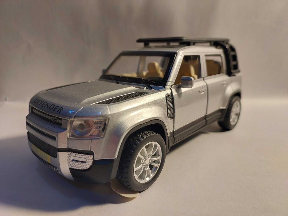 Macheta Land Rover Defender Bucuresti Sectorul 3 • OLX.ro