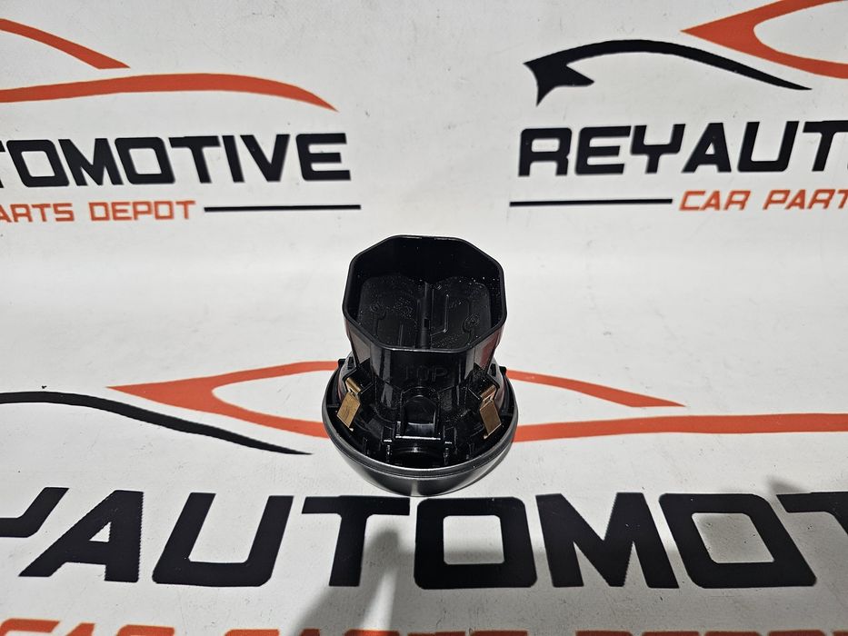 Grila ventilatie aer bord Mercedes C Class W205 cod A2058300301