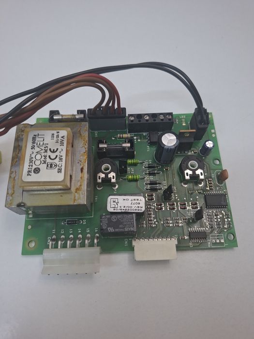 Vând, placa electronica centrala Habitat.