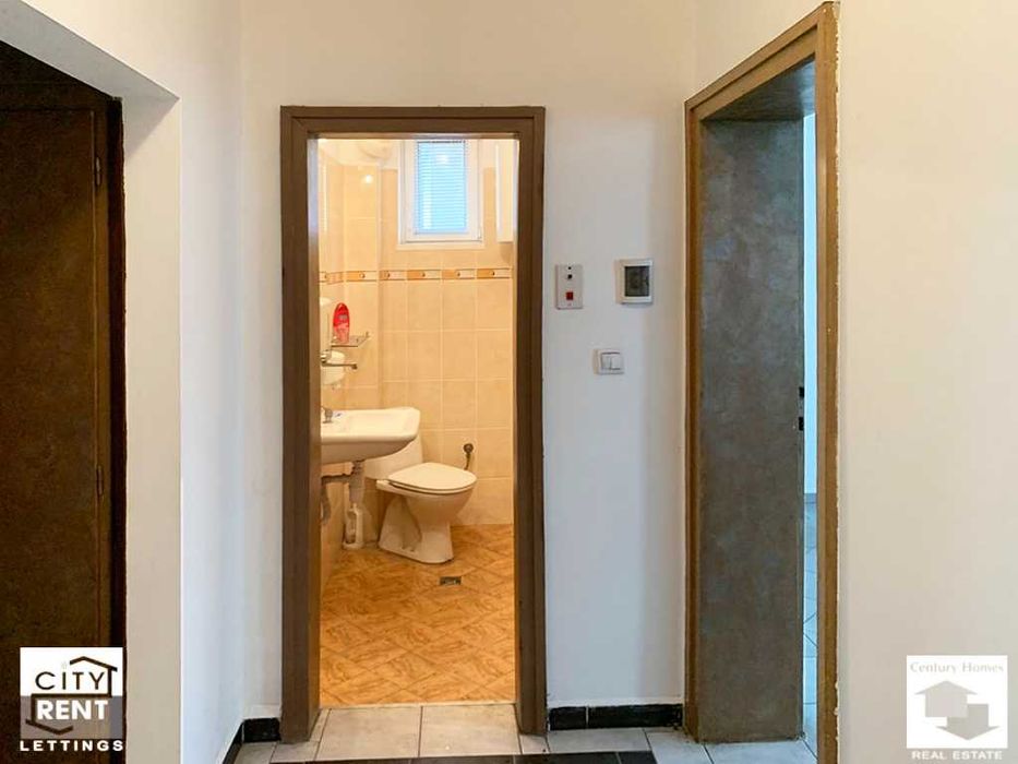 Дава се под наем Офис в Велико Търново, Център - 80 кв.м за 770 € - Снимка #6