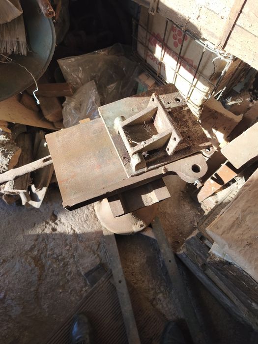 Оборудване, машини от дърводелска работилница и струг  Ц 11 А